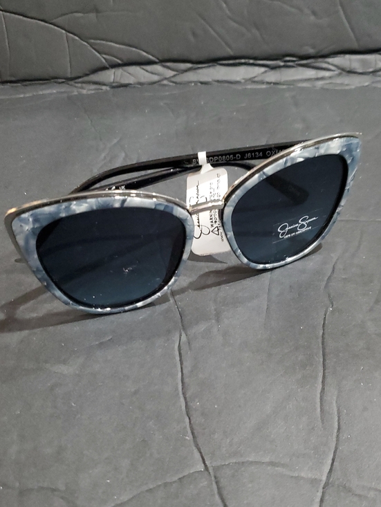 Jessica Simpson j6134 marbled gray silver white multi cat eye retro sunglasses